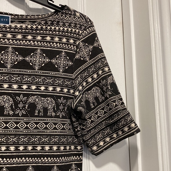 NWOT - Karen Scott Boho Boat Neck Smokey Black Elephant Elbow Sleeve Top… - Picture 8 of 10